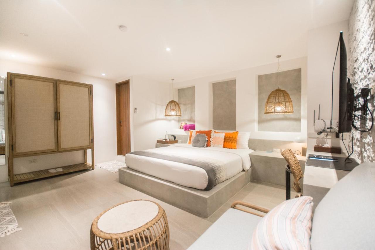 True Home Hotel Balabag  Экстерьер фото