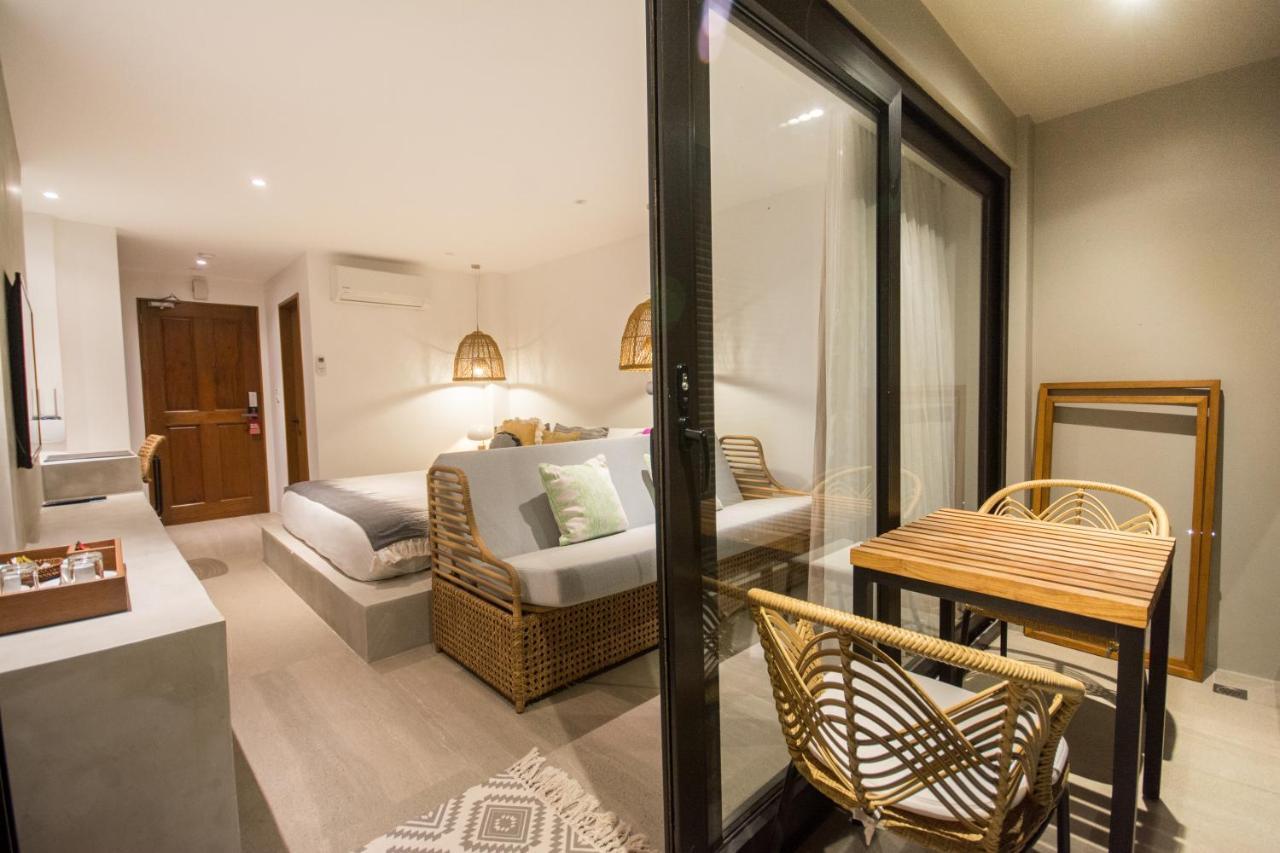 True Home Hotel Balabag  Экстерьер фото