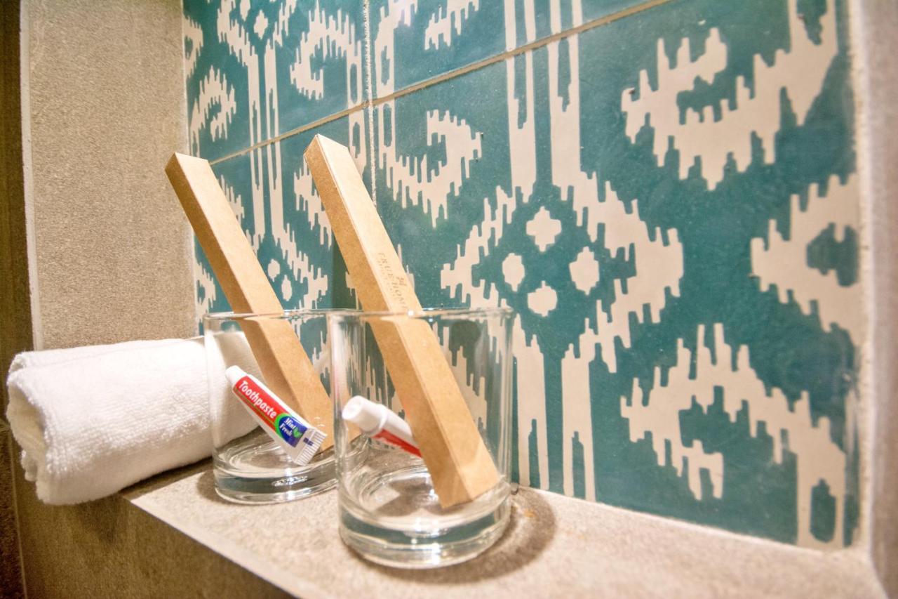 True Home Hotel Balabag  Экстерьер фото